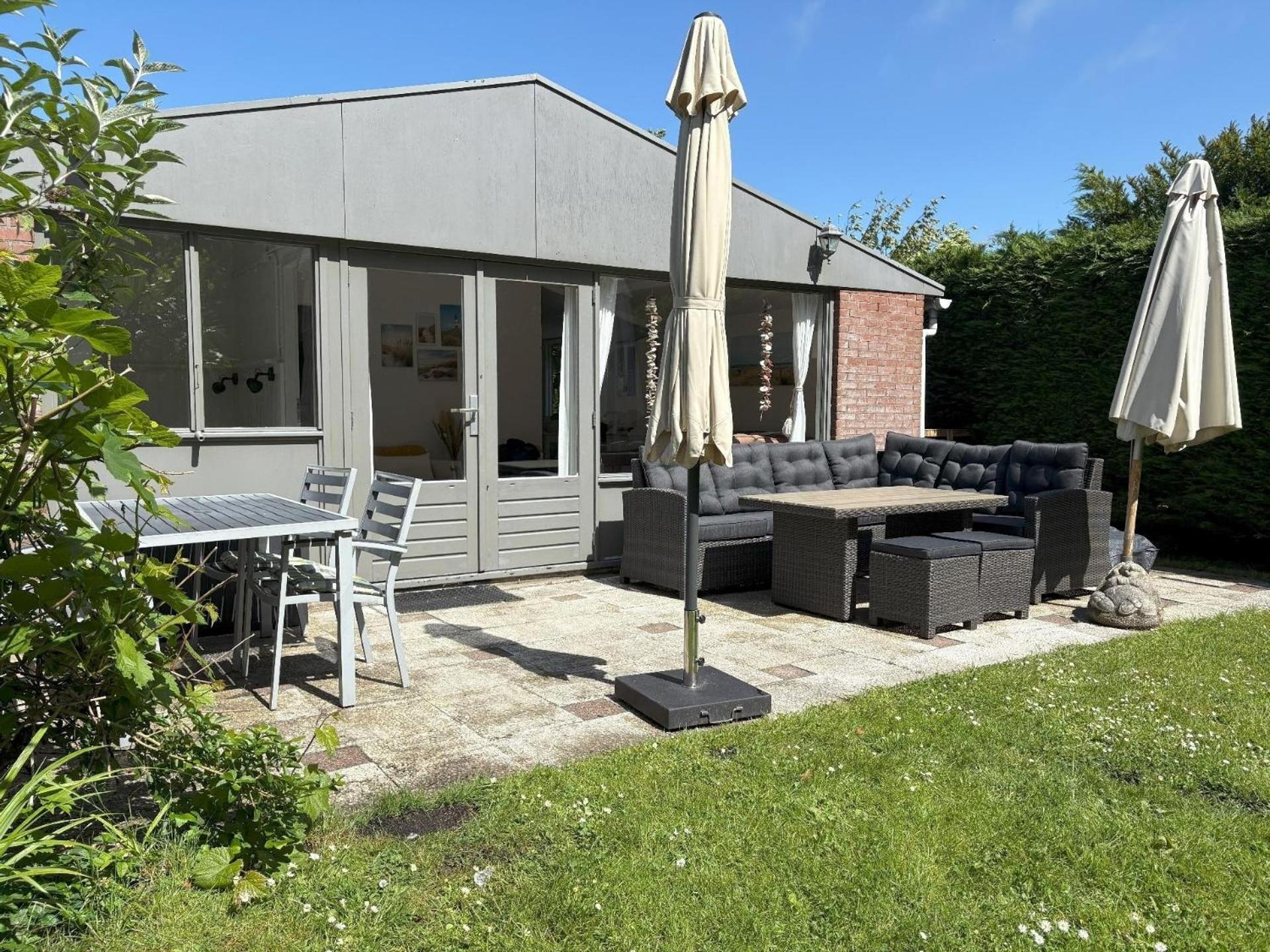 Gemuetliches, Helles Ferienhaus Mit Privatem Garten In Gepflegtem Ferienpark Warmenhuizen Bagian luar foto